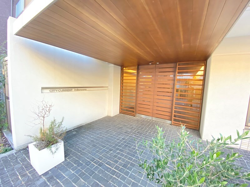 シティカレント代官山の物件外観写真