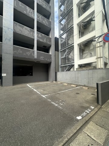 ピュアドーム箱崎ステーションの物件外観写真