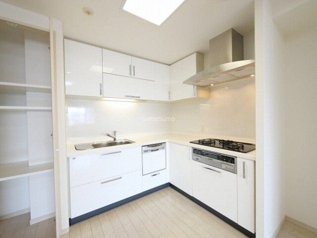 日本橋駅 徒歩3分 11階の物件内観写真