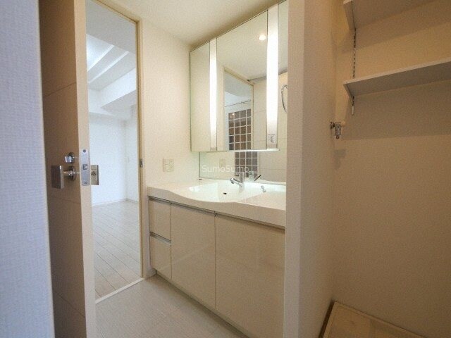 日本橋駅 徒歩3分 11階の物件内観写真