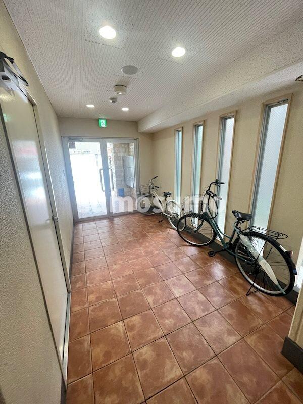 阿波座駅 徒歩3分 7階の物件外観写真