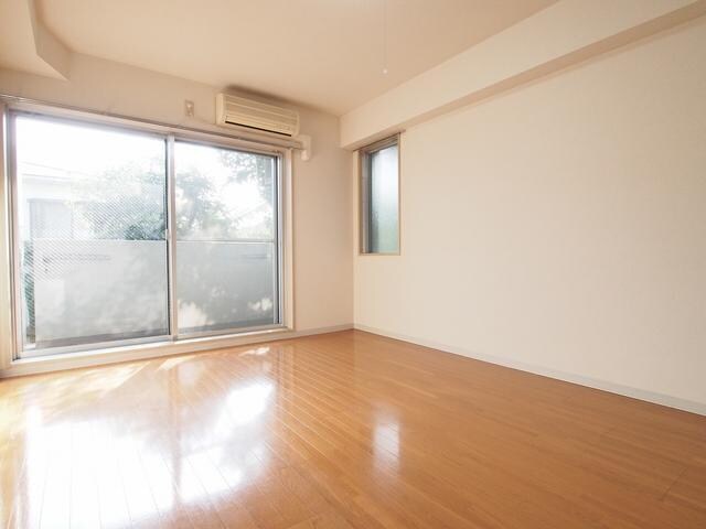 イーストヴァリュー弦巻の物件内観写真