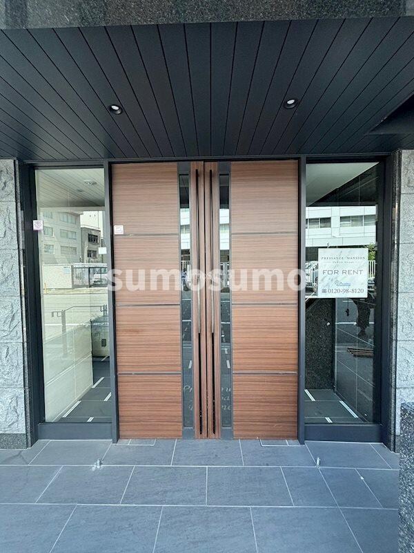 難波駅 徒歩3分 4階の物件外観写真