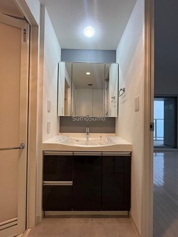 北浜駅 徒歩5分 9階の物件内観写真