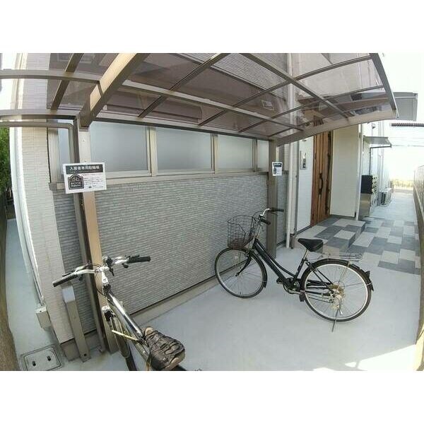 猪名寺駅 徒歩4分 1階の物件外観写真