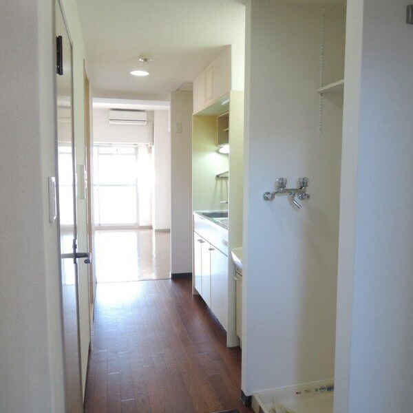 ADORERの物件内観写真