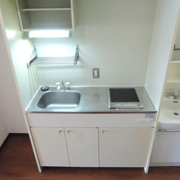 ADORERの物件内観写真