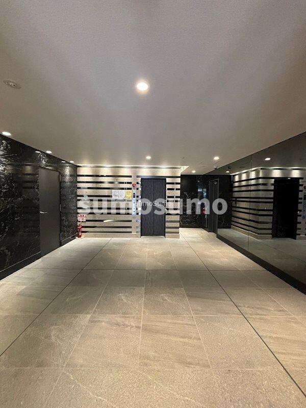 谷町六丁目駅 徒歩3分 14階の物件外観写真