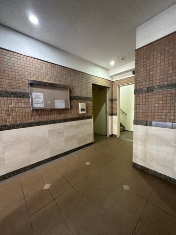 ジェネシス竹下の物件外観写真