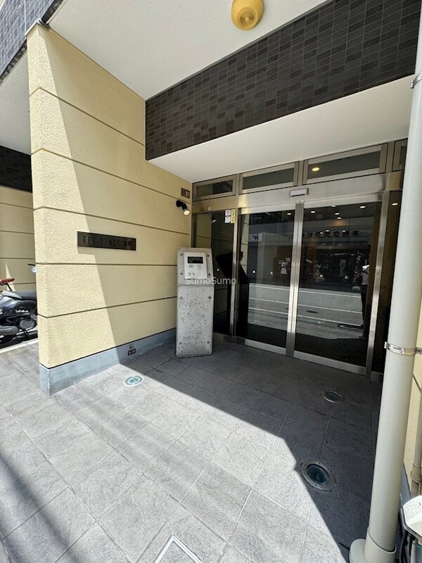 レジデンス本町の物件外観写真