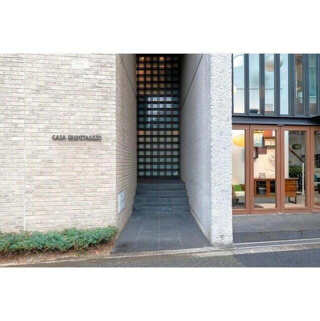 カーザエルミタッジオの物件外観写真