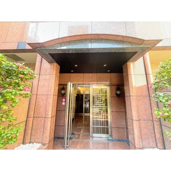 阿波座駅 徒歩5分 11階の物件外観写真