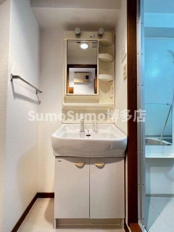 箱崎駅 徒歩7分 7階の物件内観写真