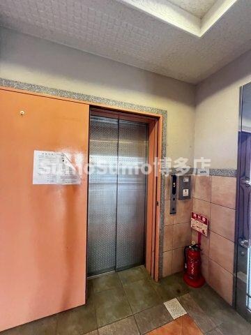 箱崎駅 徒歩7分 7階の物件内観写真