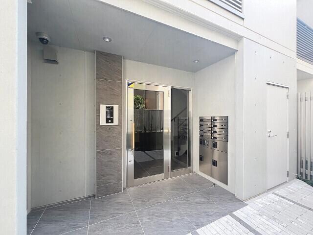 コリーヌ駒場池尻の物件外観写真