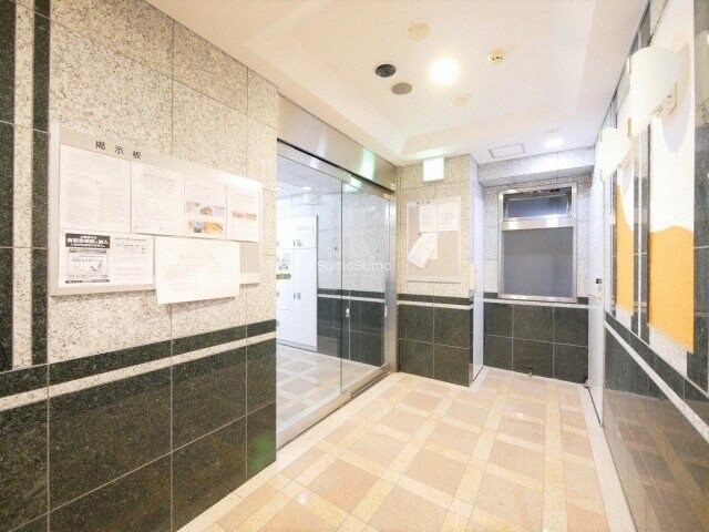 谷町四丁目駅 徒歩3分 11階の物件外観写真