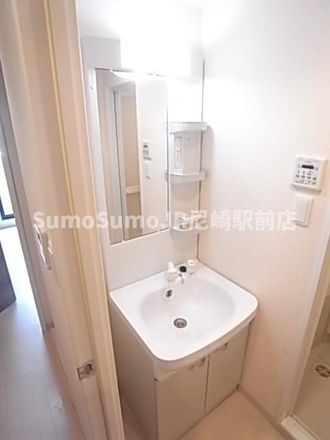 出屋敷駅 徒歩8分 2階の物件内観写真