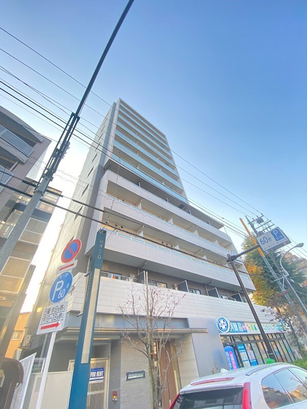 レジディア三宿の物件外観写真