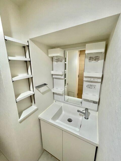 レジディア三宿の物件内観写真