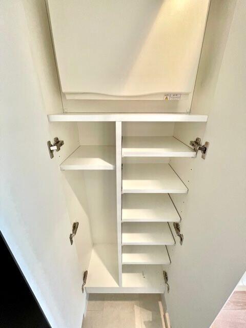 レジディア三宿の物件内観写真