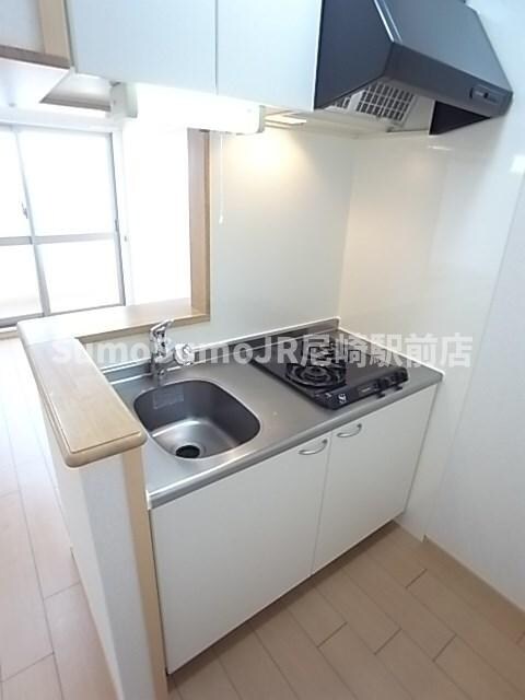 尼崎駅 徒歩5分 2階の物件内観写真