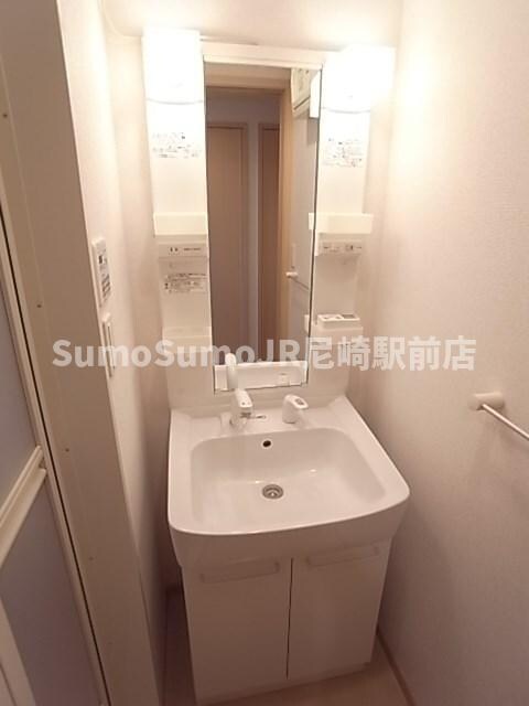 尼崎駅 徒歩5分 2階の物件内観写真