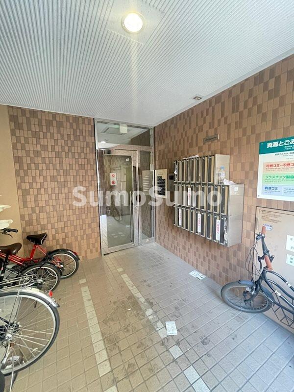 阿波座駅 徒歩3分 3階の物件外観写真