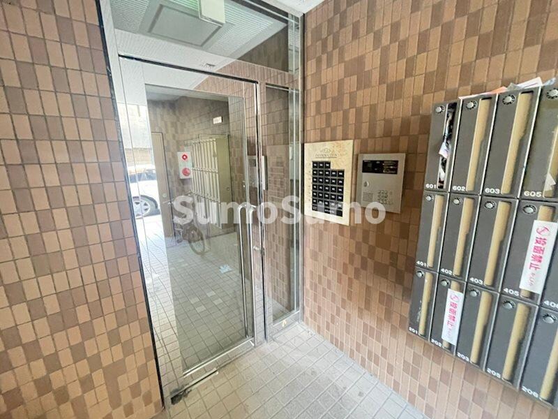 阿波座駅 徒歩3分 3階の物件外観写真