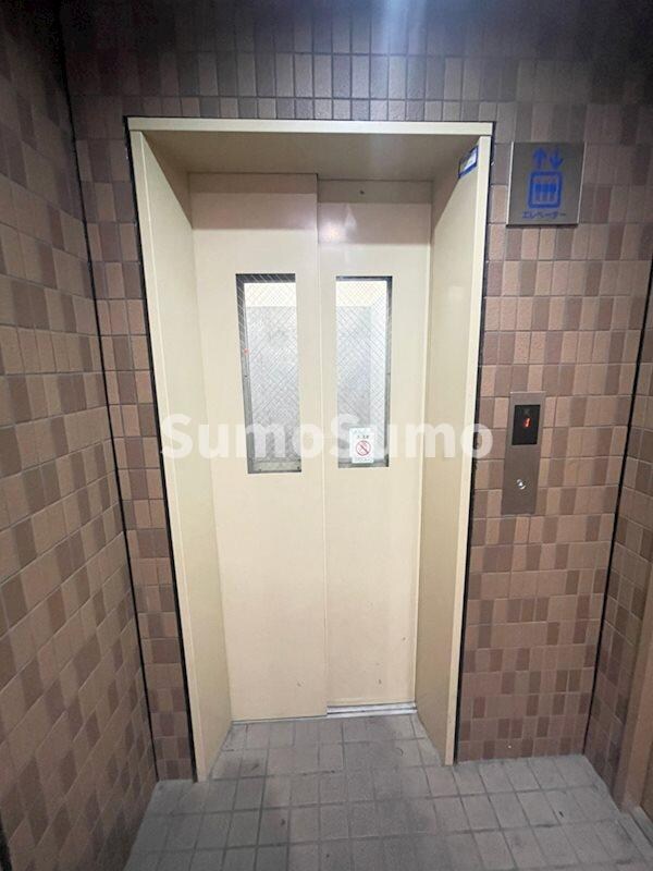 阿波座駅 徒歩3分 3階の物件内観写真