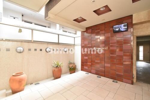 リバーランド姪浜の物件外観写真