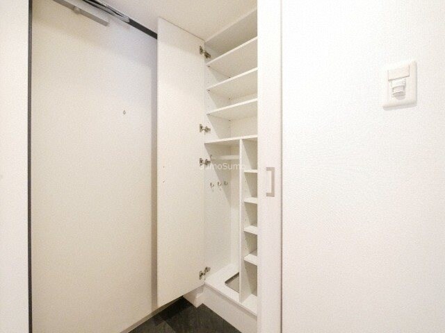 阿波座駅 徒歩3分 2階の物件内観写真