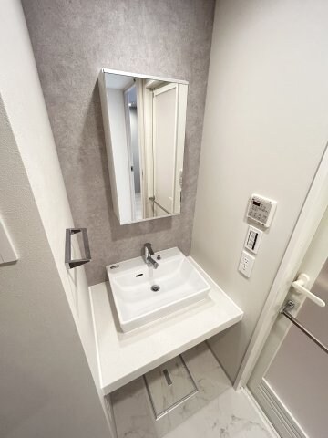 コンフォリア・リヴ北浜淡路町の物件内観写真