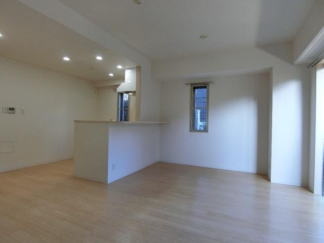 NTPRレジデンス鷹番の物件内観写真