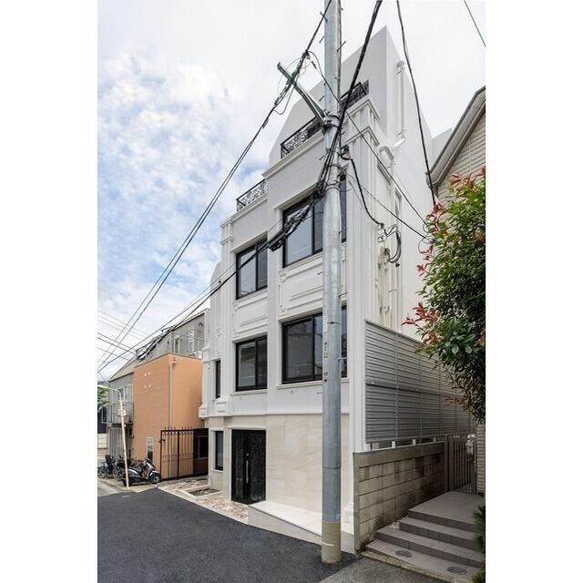 ルクレ神宮前の物件外観写真