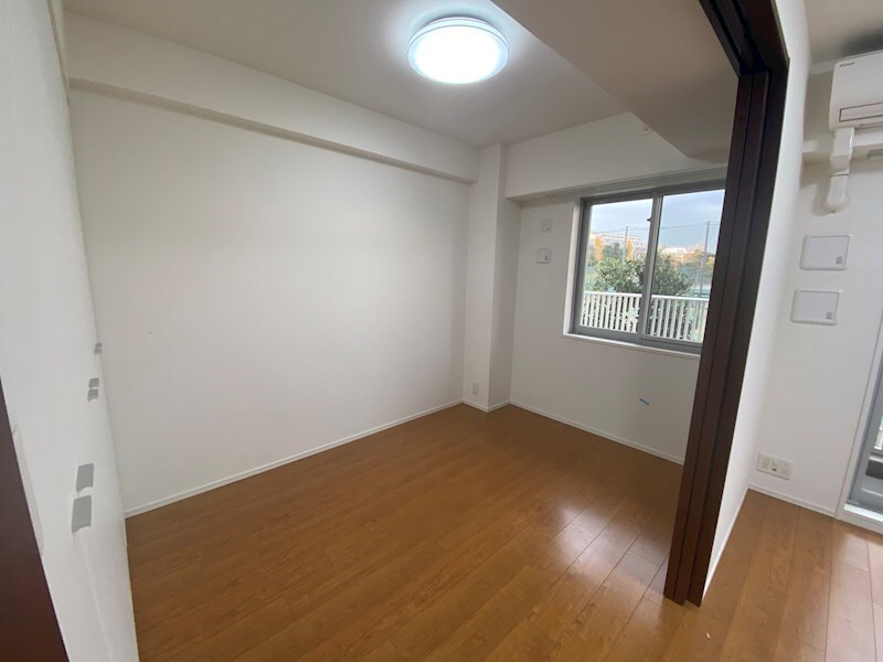 コンフォリア駒場の物件内観写真