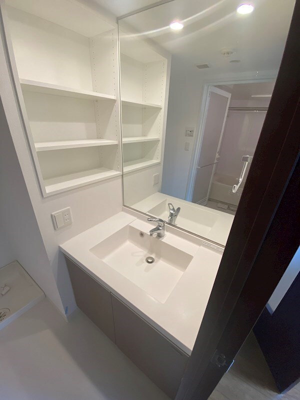 コンフォリア駒場の物件内観写真