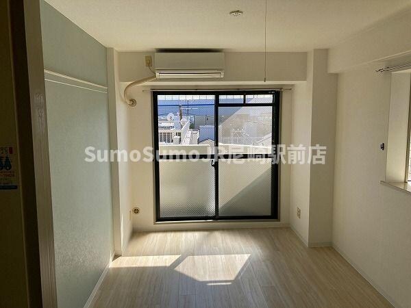 ジョイフル出屋敷の物件内観写真