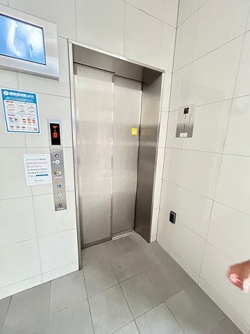 尼崎駅 徒歩2分 8階の物件外観写真