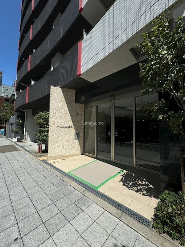 なんば駅 徒歩5分 9階の物件外観写真