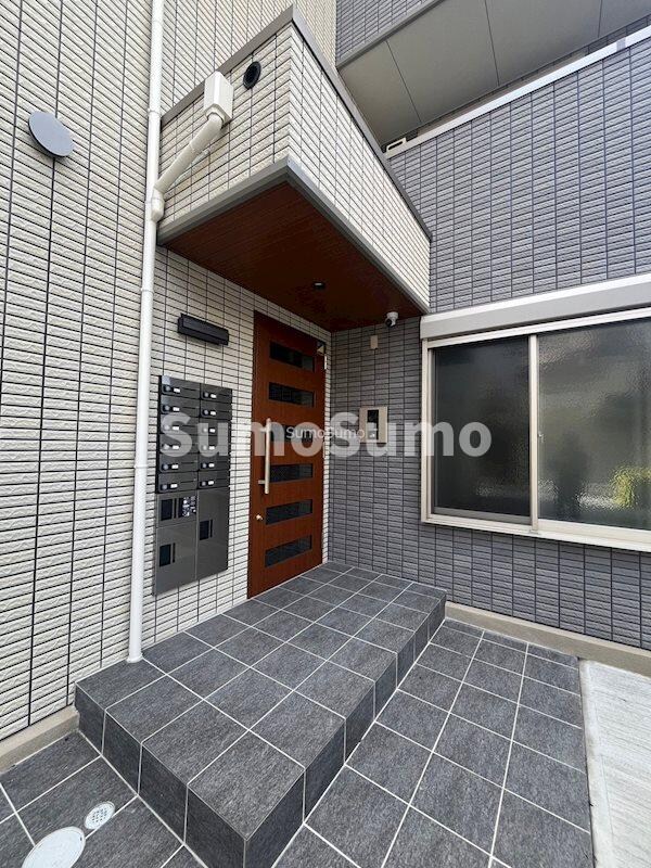 谷町六丁目駅 徒歩3分 2階の物件外観写真