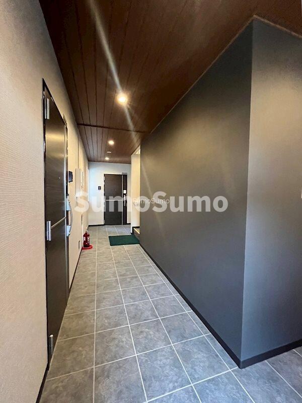 谷町六丁目駅 徒歩3分 2階の物件外観写真