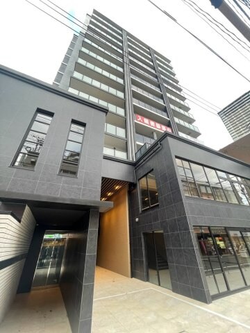 CREST西新の物件外観写真