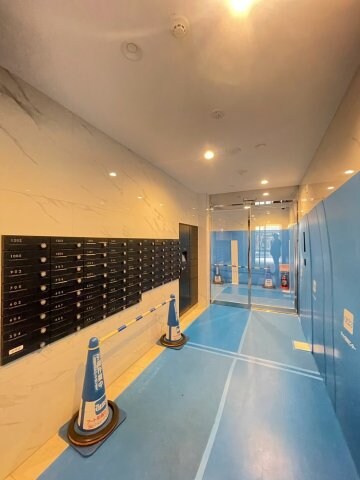 CREST西新の物件外観写真