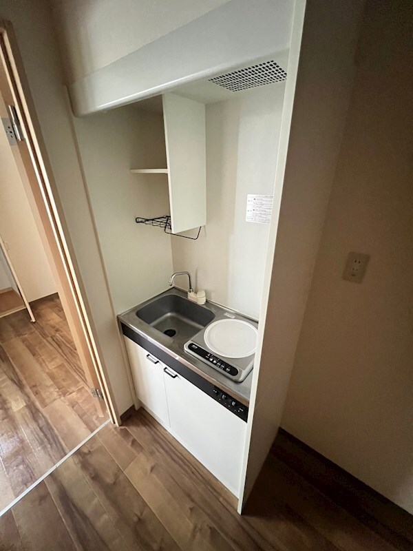 阿波座駅 徒歩3分 11階の物件内観写真