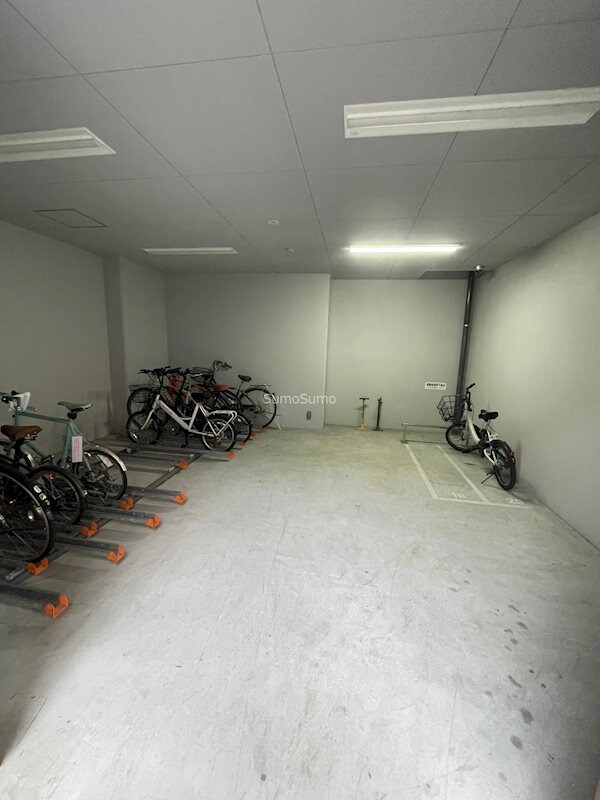 阿波座駅 徒歩5分 2階の物件外観写真