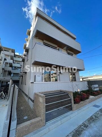 アングレームの物件外観写真