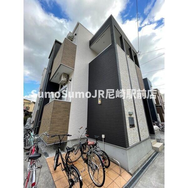 レシアムールの物件外観写真