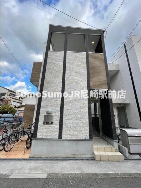 レシアムールの物件外観写真