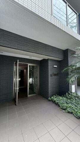 Renoas HAKATAの物件外観写真