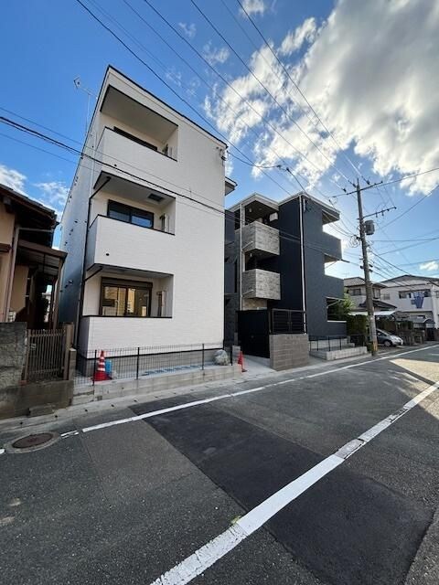 PLATINUM HILLS Rの物件外観写真